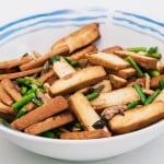 Chinese vegetables sauteed with smoked tofu